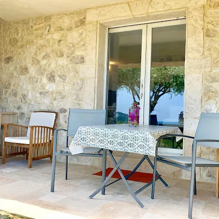 Apartment Grand Baie Saint-Raphaël