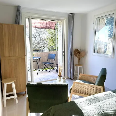 Apartment Grand Baie Saint-Raphaël